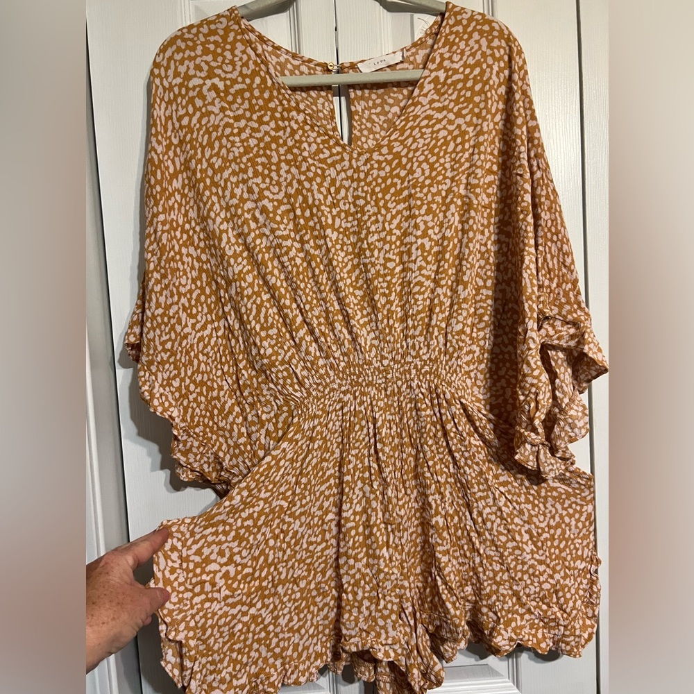 Lush Mustard Yellow Floral Ruffle Shorts Romper Animal Print Size Medium